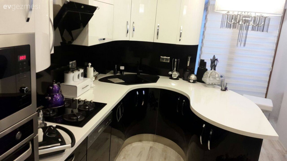 Modern mutfak, Mutfak, Siyah, Siyah- Beyaz