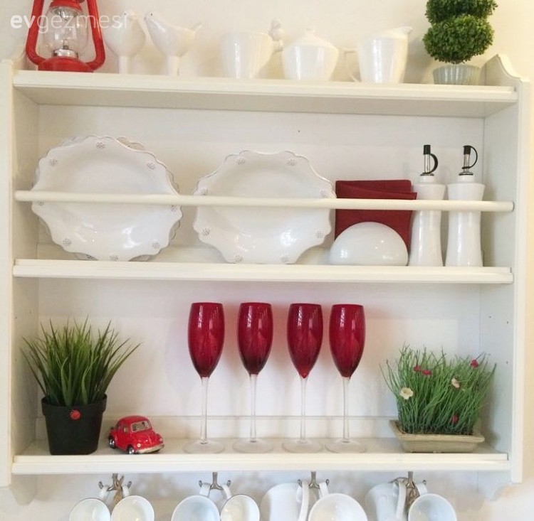 Kırmızı, Mutfak, Terek