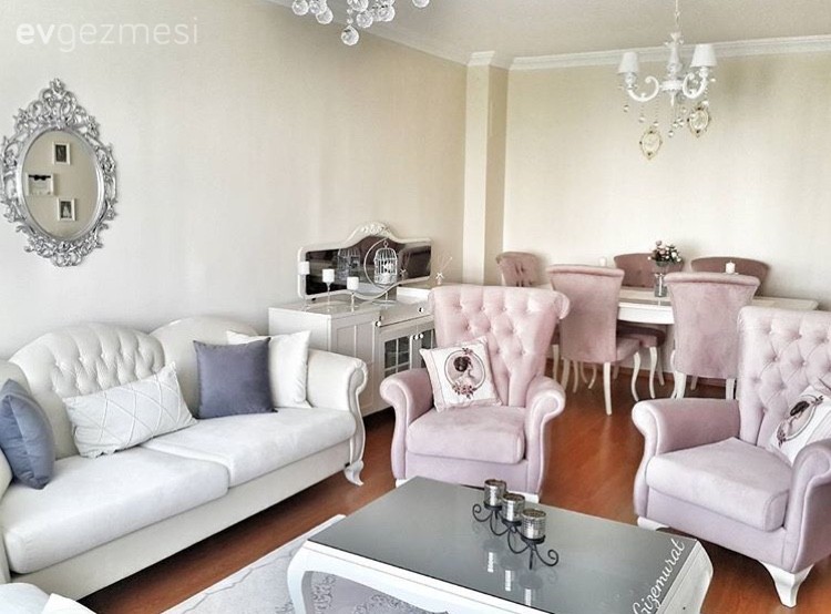 Ayna, Berjer, Beyaz, Mor, Orta sehpa, Pembe, Salon