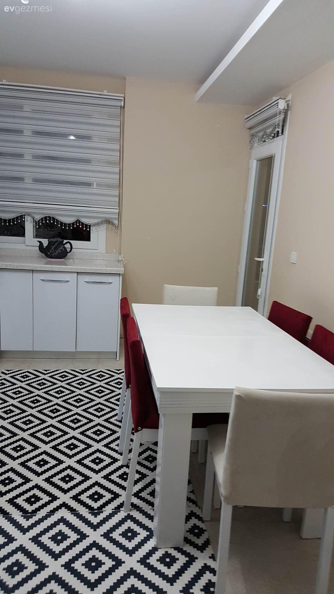 Emekli edilmek yerine, yenilenip kullanılan mobilyalar. Leyla hanımın dönüşümleri..