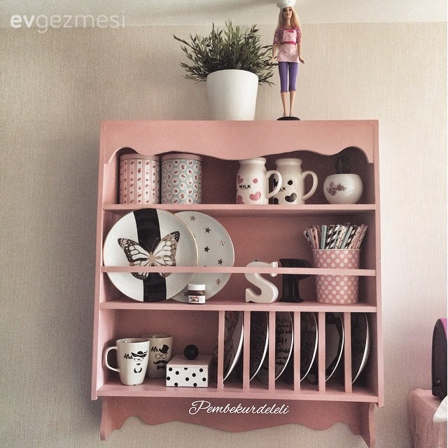 Mutfak, Pembe, Terek