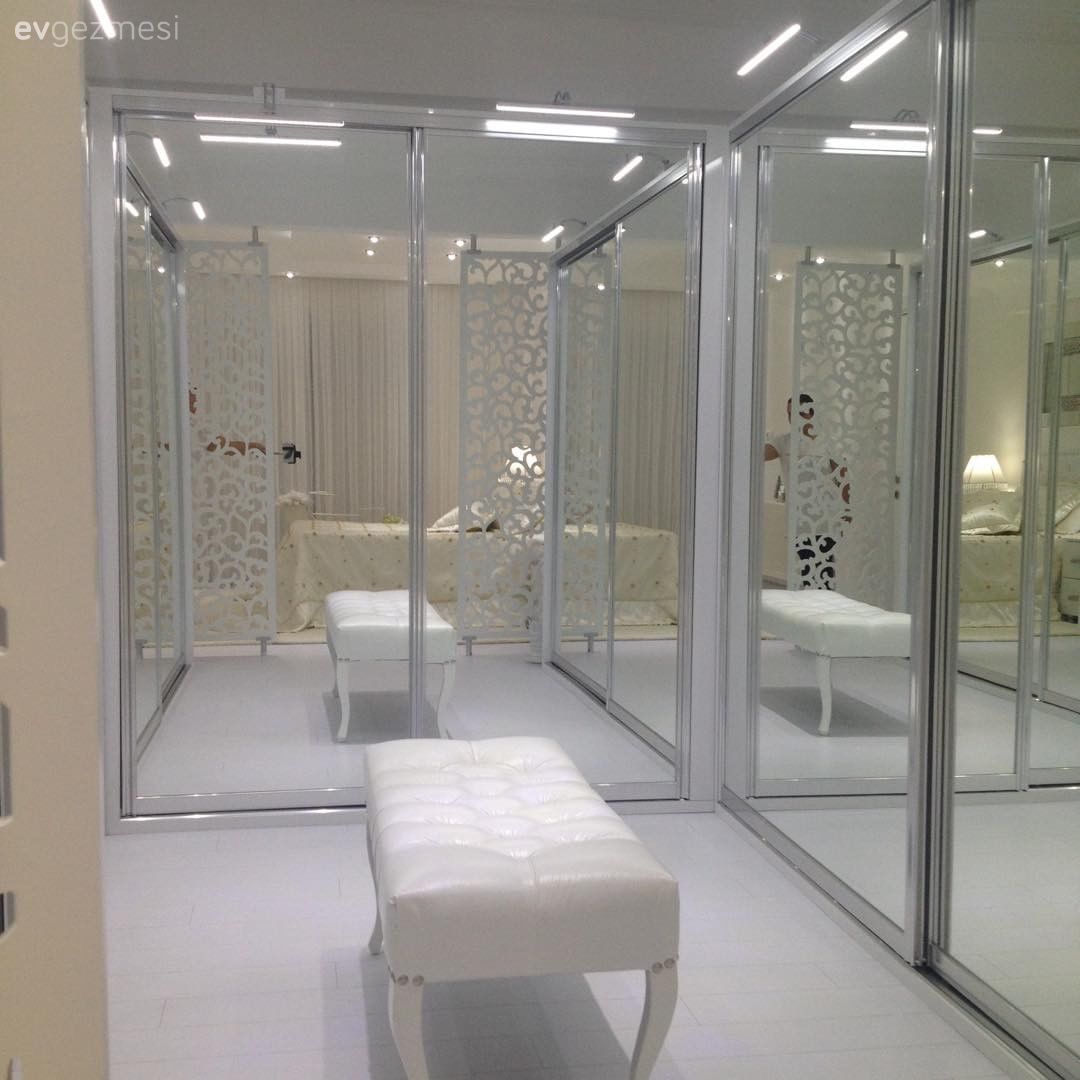 Giyinme odası, Bank, Ayna