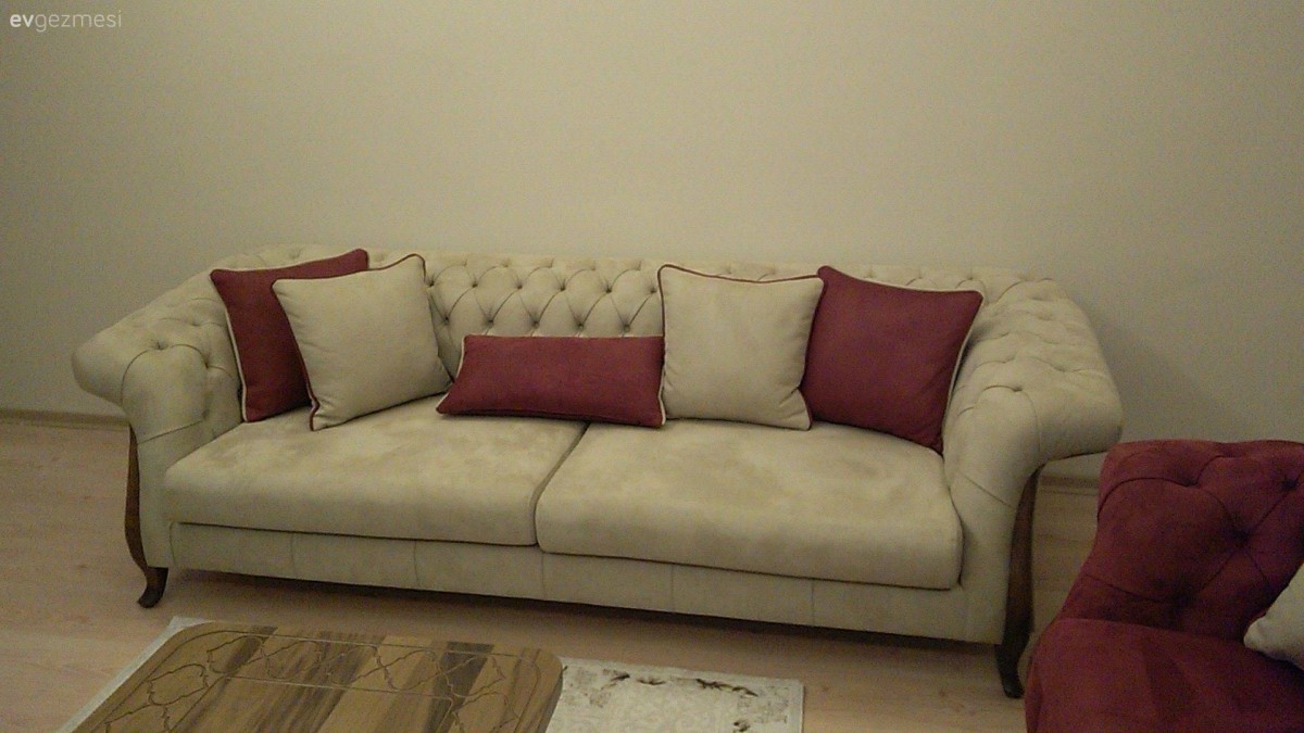 Kırmızı, Krem, Salon