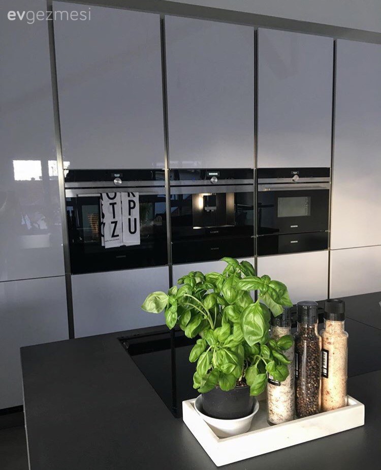 Beyaz mutfak, Modern mutfak, Ada mutfak