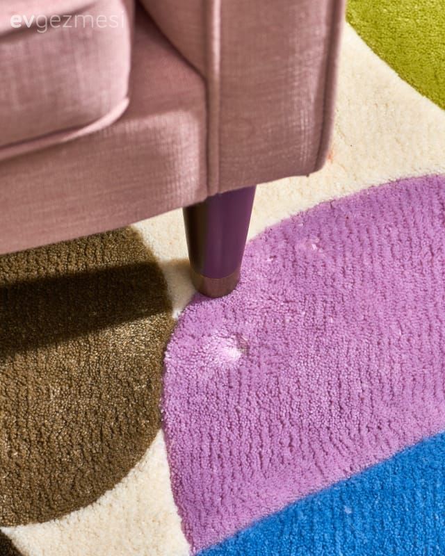 Ağır Mobilyaların Halıda Bıraktığı İz Nasıl Gider?