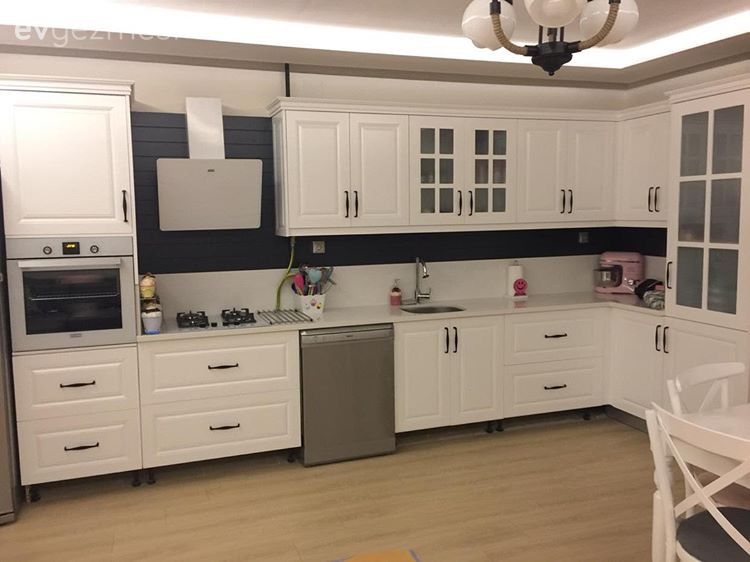 Biraz sade, biraz cıvıl cıvıl. Pınar hanımın evinden..