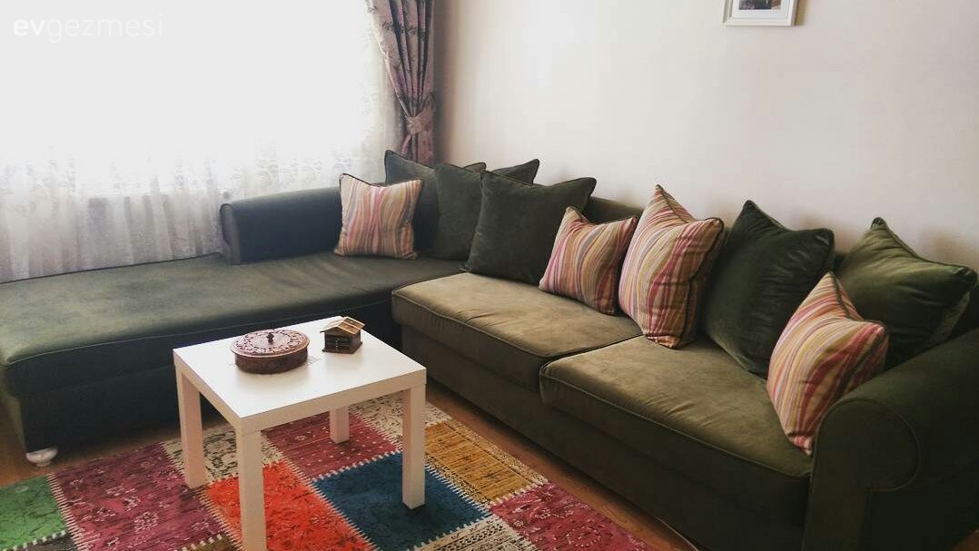 Fon perde, Halı, Köşe koltuk, Oturma Odası, Yeşil, Perde