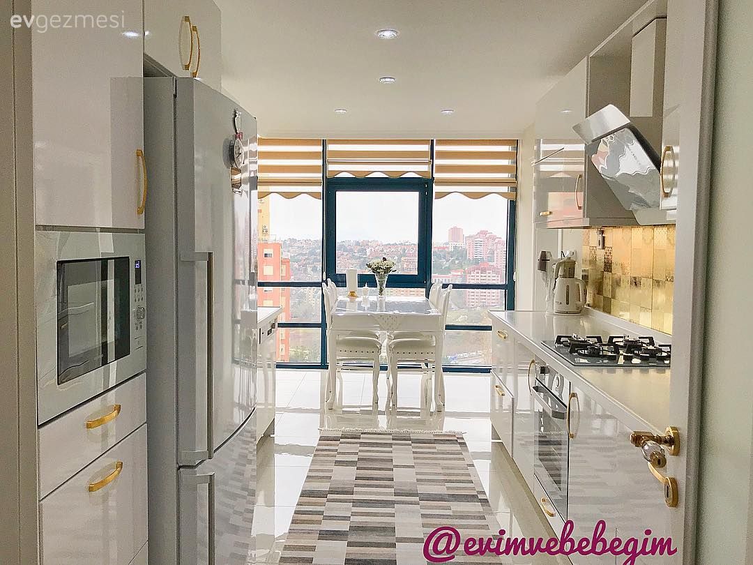 Üç Kuruş Fazla Olsun, Varaklı Olsun. Klasik Stilde Göz Alıcı Bir Ev