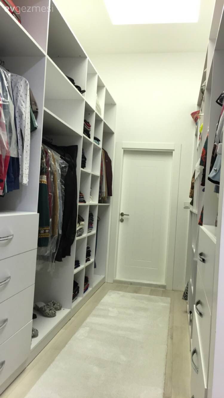 Size İlham Verecek 40+ Giyinme Odası Fikri ve Modeli