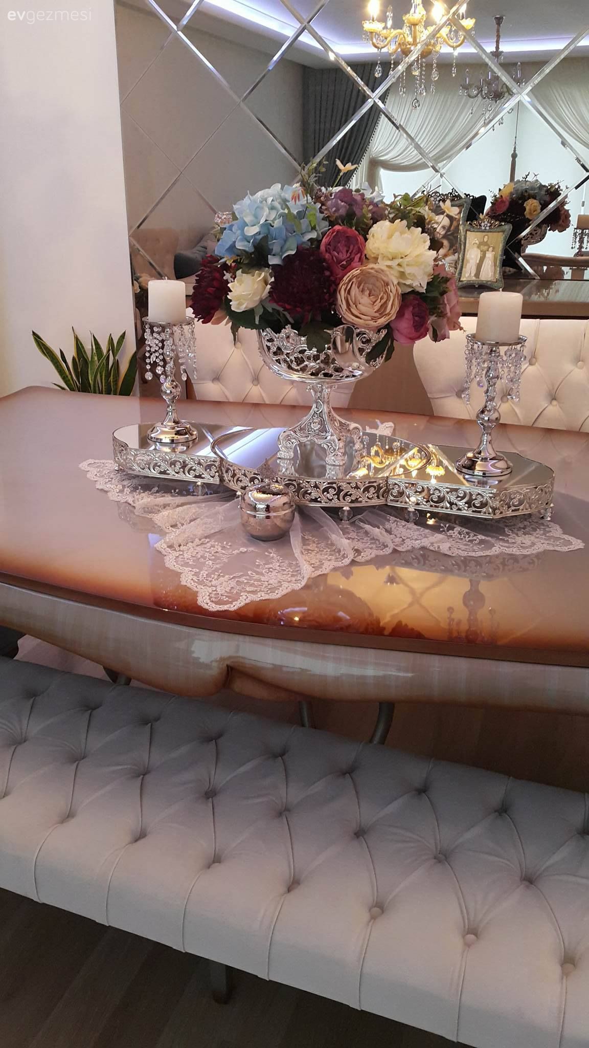 Çiçekler, Dekoratif Objeler, Gümüş, Salon