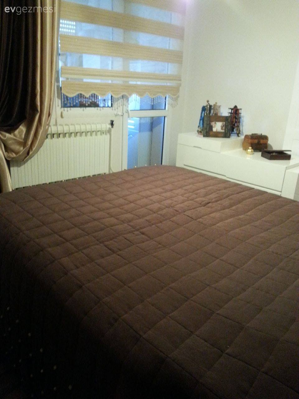 Kahverengi, Yatak Odası, Yatak örtüsü