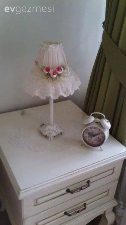 Aylin hanımın pembe nüanslarıyla zenginleşen zarif ve sıcak evi..