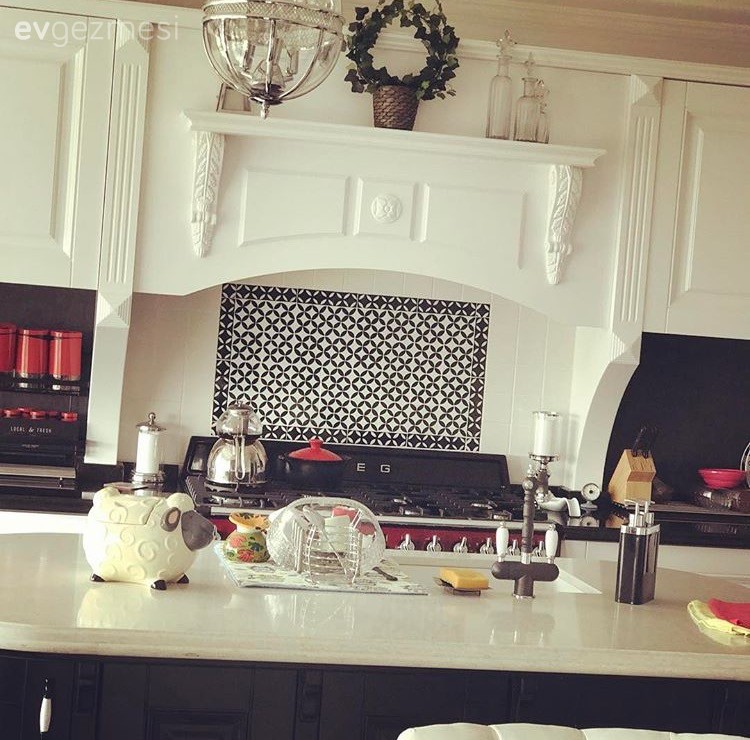 Beyaz mutfak, Mutfak, Siyah- Beyaz