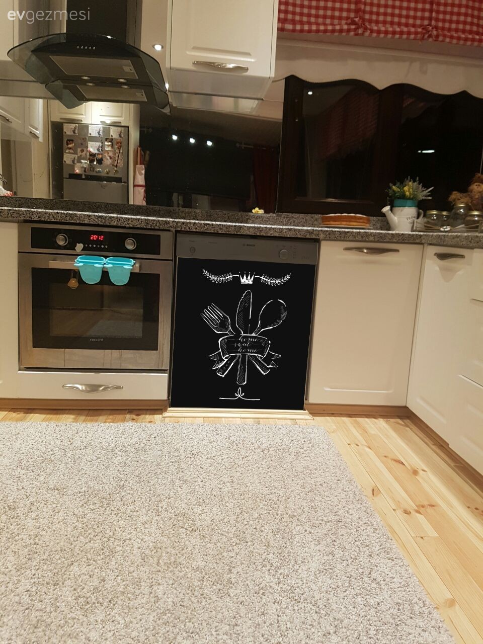 Çatı katında, her köşesi keyifli bir alan: Figen hanımın evi..