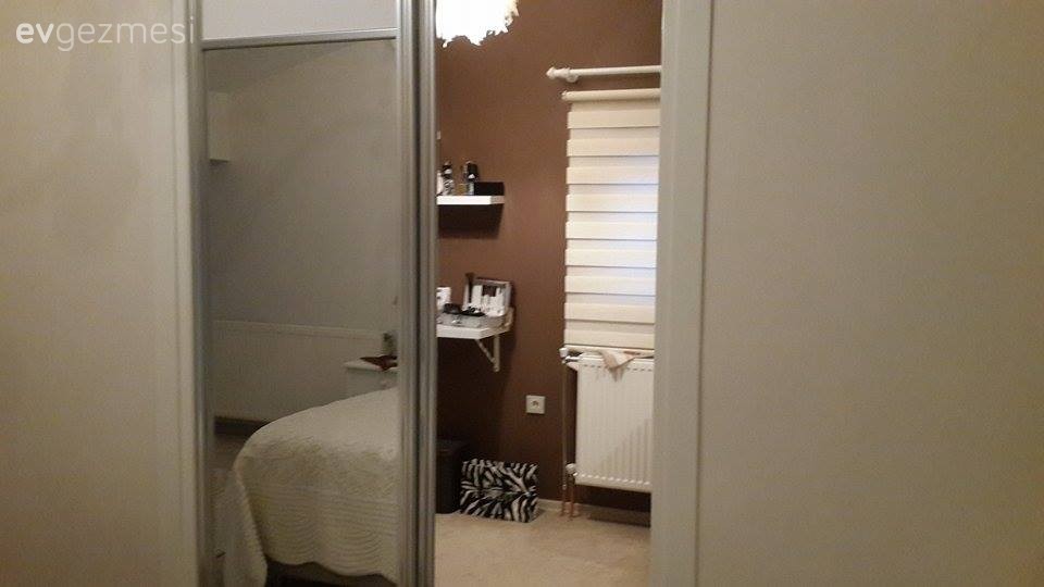 Eylül hanımın altın ve mor hakimiyetinde, özgün ve gösterişli evi..