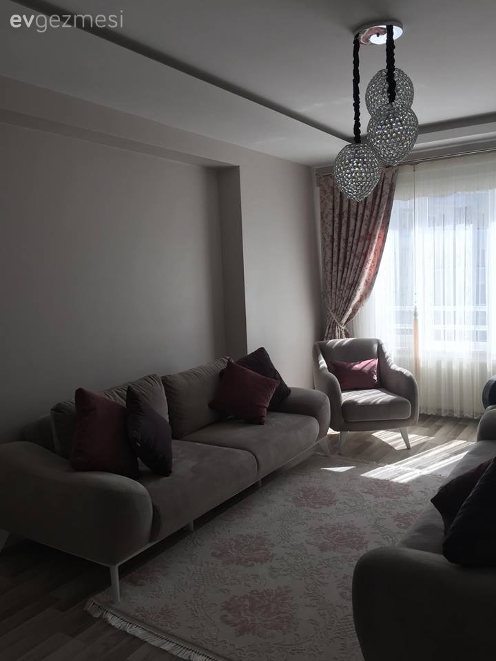 Avize, Fon perde, Halı, Oturma Odası, Perde, Aydınlatma