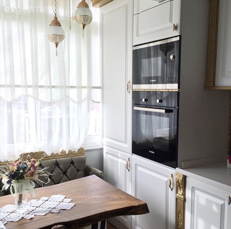 Avize, Beyaz mutfak, Masif ahşap, Mutfak, Mutfak masası, Aydınlatma