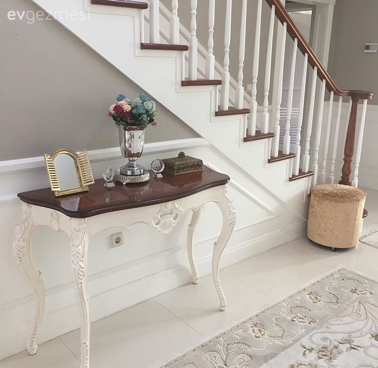 Aksesuarlarla kimlik kazanan bir ev. Şule hanımdan..