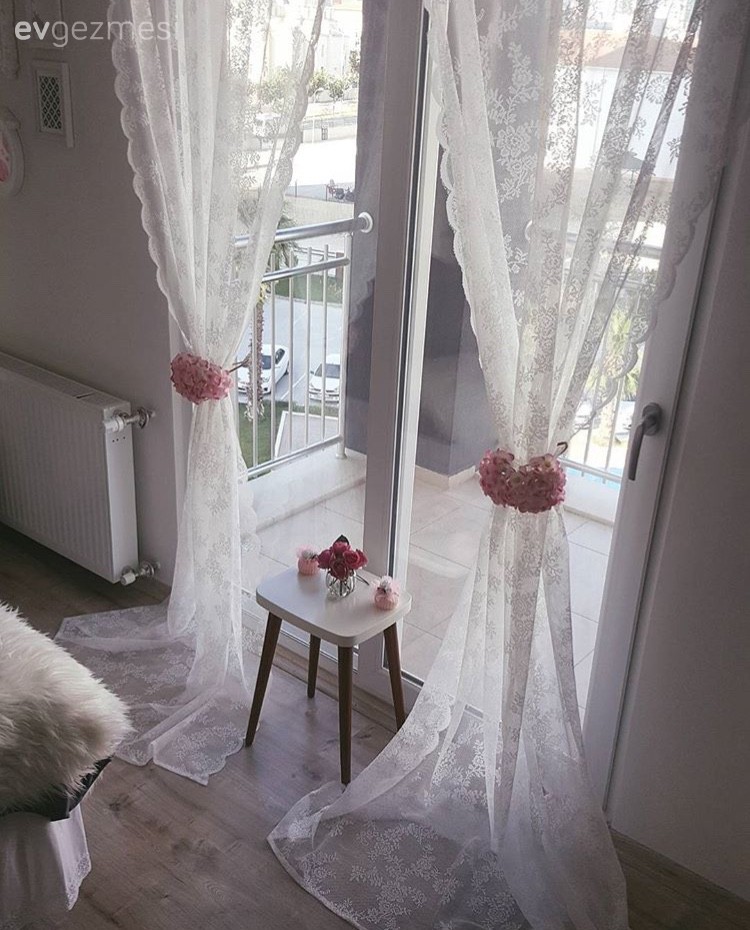 Keyifli detaylarla dolu naturel ve romantik bir ev..