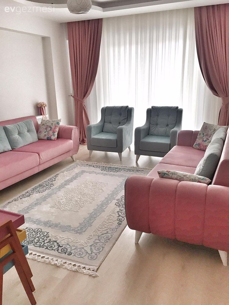 Berjer, Fon perde, Halı, Mavi, Oturma Odası, Pembe