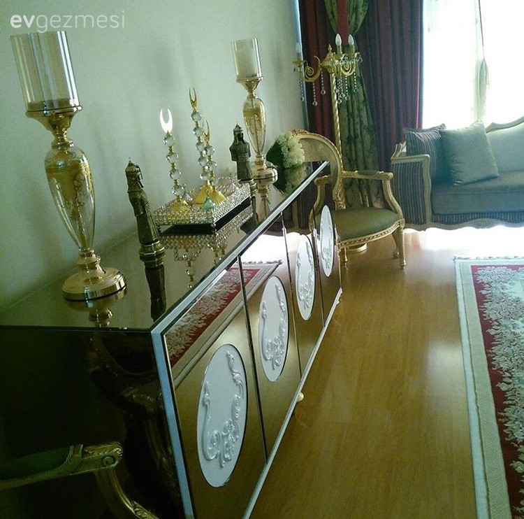 Göz alıcı ve asil: Büşra hanımın klasik salonu..