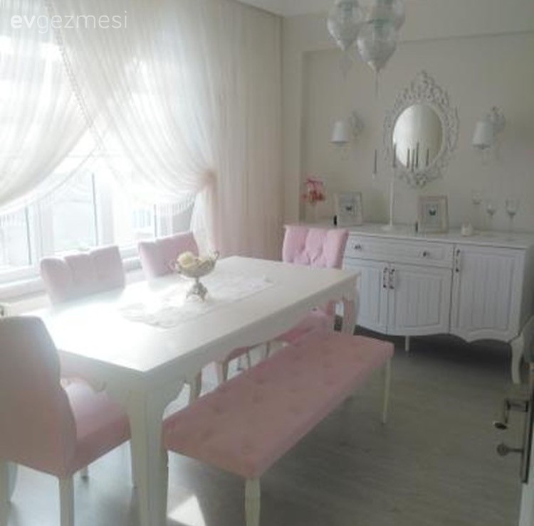 Bank, Beyaz, Country, Konsol, Kruvaze perde, Pembe, Perde, Salon, Yemek Odası
