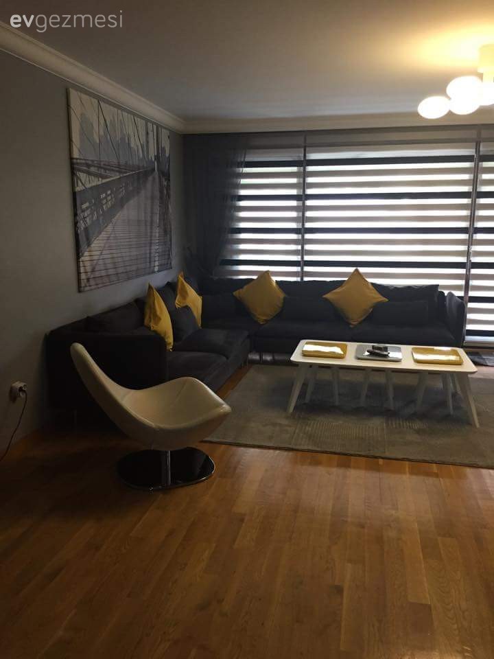 Ikea, Perde, Salon, Sarı, Sehpa, Siyah, Tablo