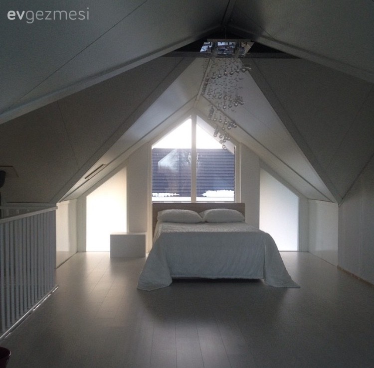 Çatı katı, Yatak Odası