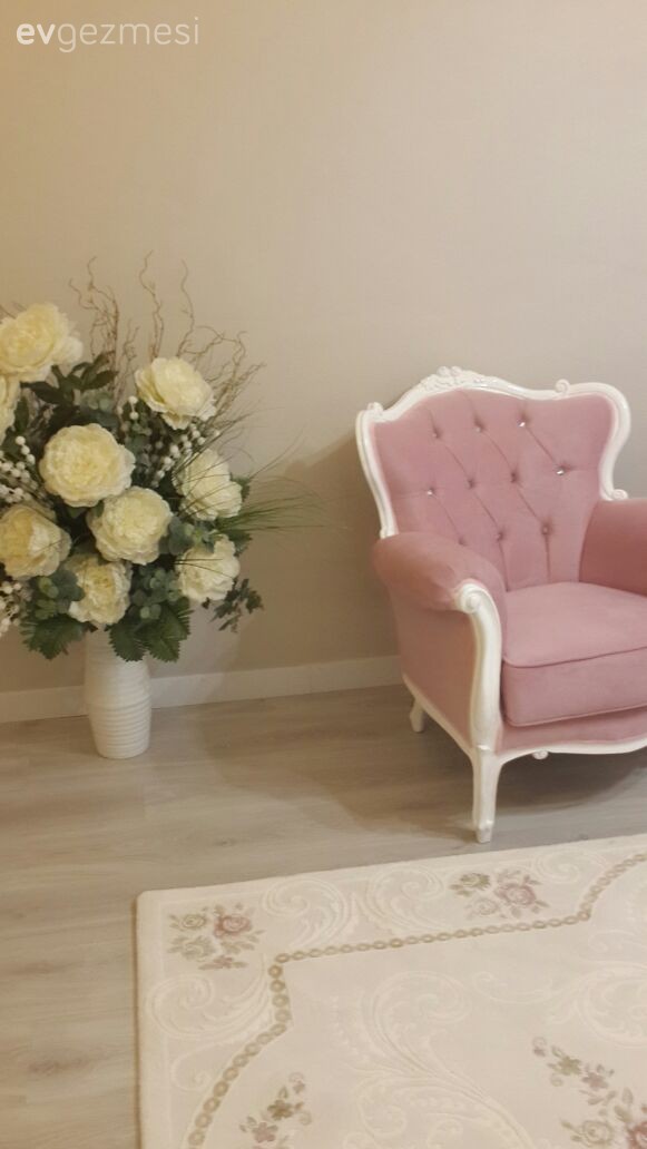 Nostaljik esintilerle, zarif ve cıvıl cıvıl: Aslı hanımın evi..