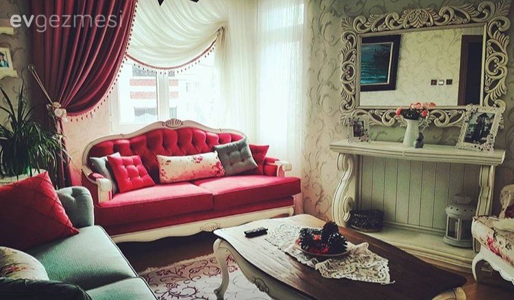 Country, Dresuar, Halı, Orta sehpa, Pembe, Perde, Salon