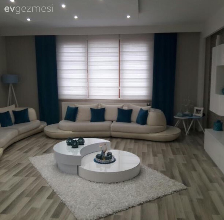Modern stilde, ferah ve şık: Berrin hanımın salonu..
