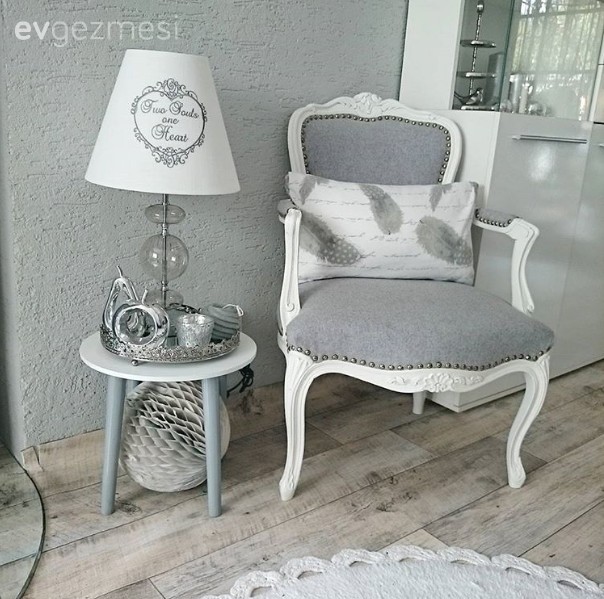 Derya hanımın grinin etkisinde İskandinav stil evi..