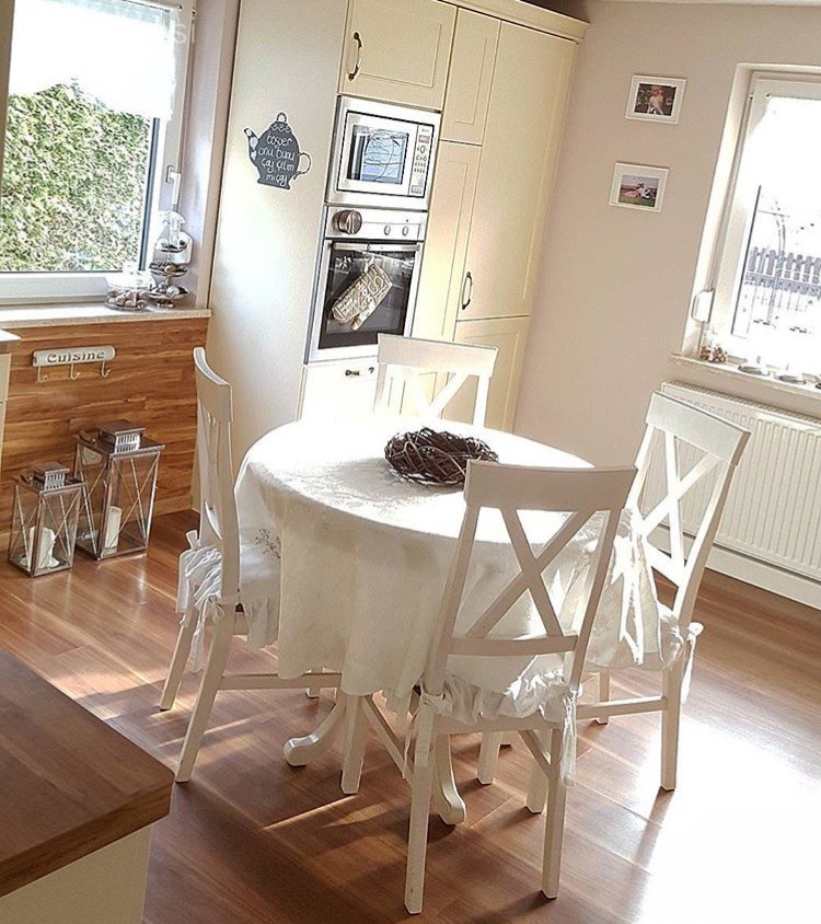 Naturel ve zarif: Özlem hanımın country esintili mutfağı..