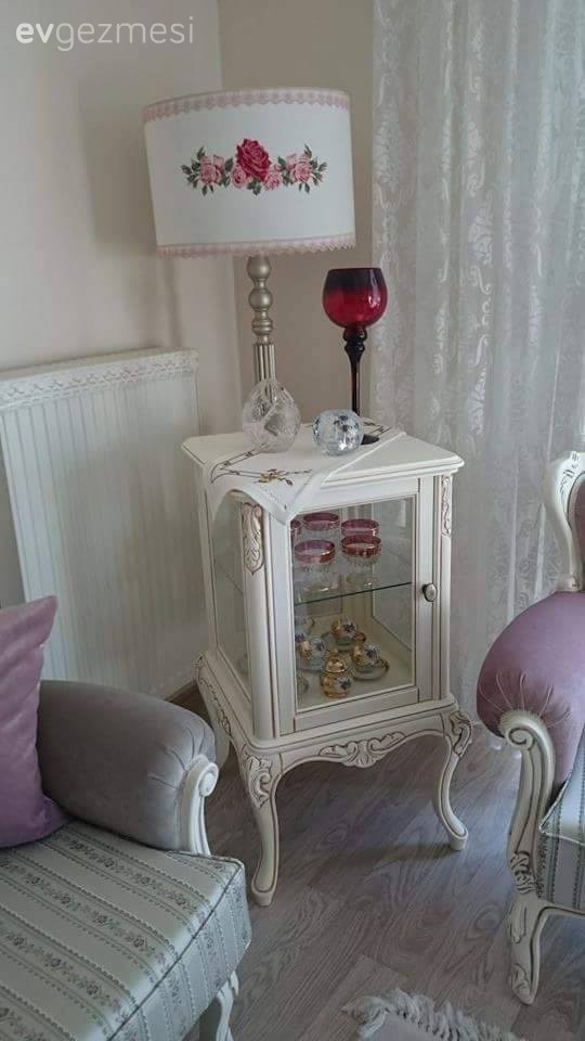 25 senelik mobilyaların hayat bulduğu antik şıklıkta bir ev..