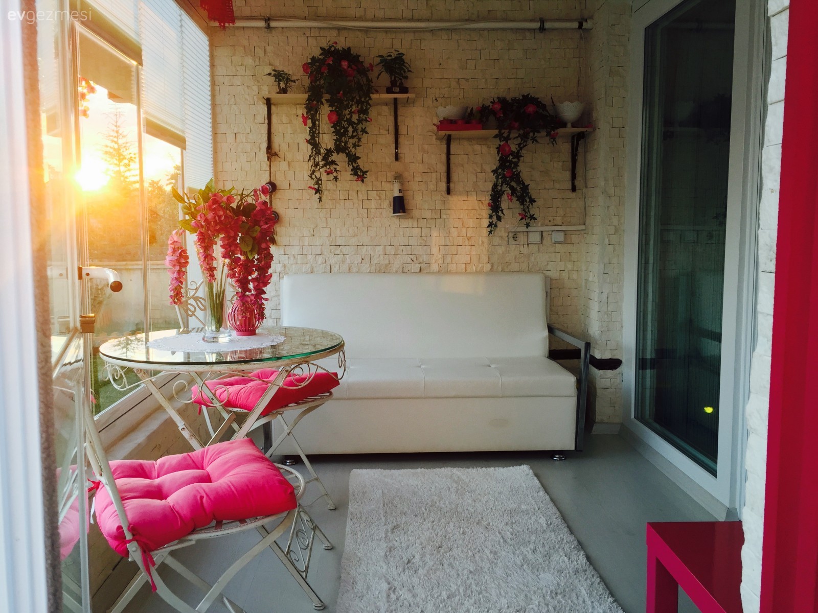 Tülay hanımın renk ve desen harmonisiyle öne çıkan harika evi..