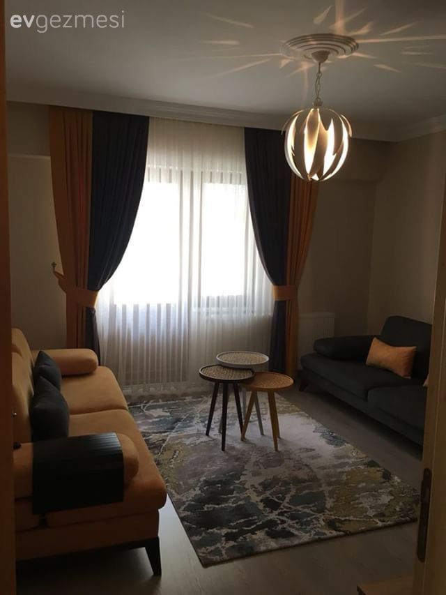 Salon, Avize, Zigon sehpa, Halı, Gri, Sarı, Fon perde, Perde