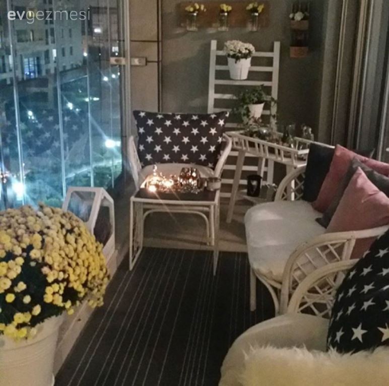 Ayşegül hanımın kasımpatılı balkonu..