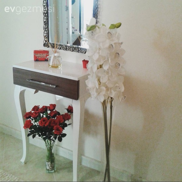 Çiçekler, Dekoratif Objeler, Hol