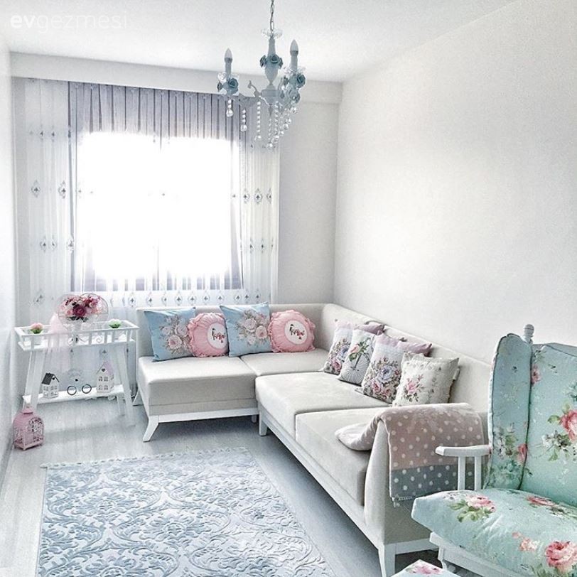 Aydınlatma, Berjer, Çiçekli desen, Gri, Halı, Köşe koltuk, Oturma Odası, Yeşil