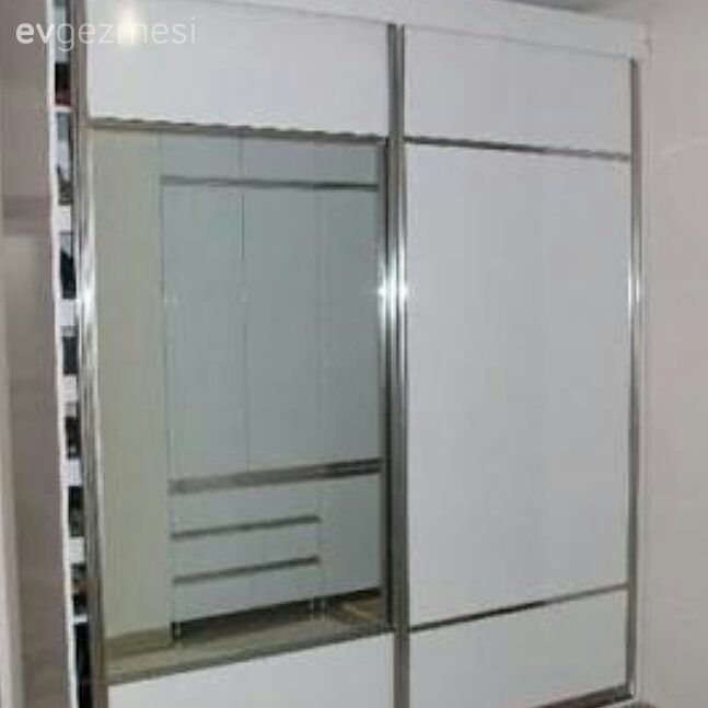 Öncesi / Sonrası, Vestiyer