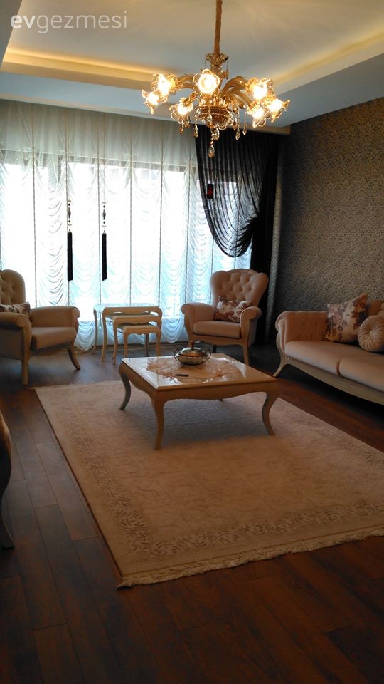 Fon perde, Halı, Salon, Sehpa, Perde