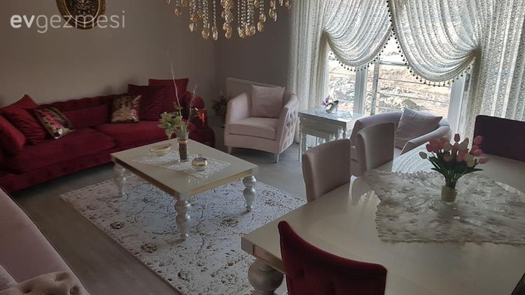 Modern ve klasiğin harika bir harmanı. İlknur hanımın evinden..