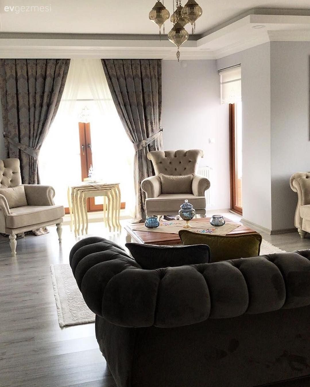 Salon, Perde, Fon perde, Gri, Berjer, Halı