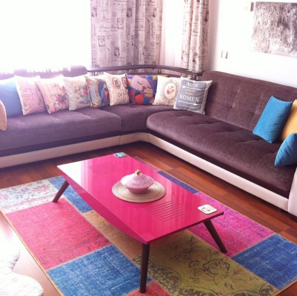 Halı, Kahverengi, Pembe, Salon, Sehpa, Kırlent