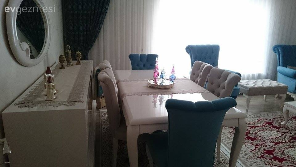 Seval hanımın farklı stilleri uyum içinde beraber kullandığı evi..