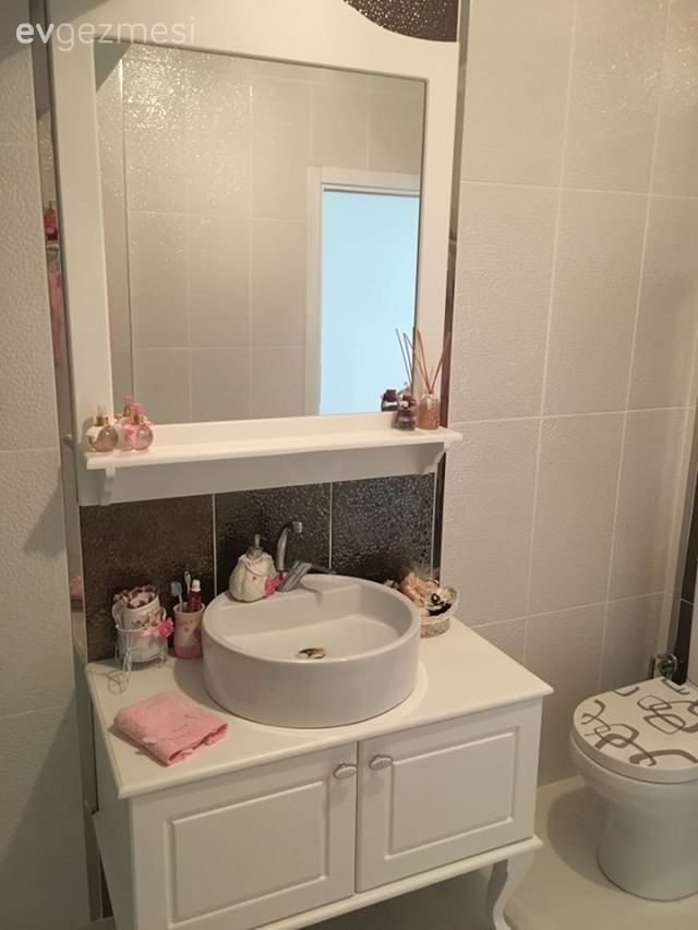 Pastel tonlarla zarif ve romantik bir dekor. Esra hanımın yeni evinden..