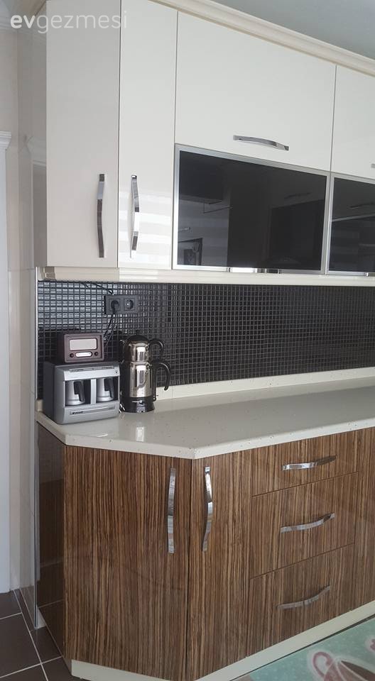 Derya hanımın yumuşak bir havaya sahip, dingin evi..