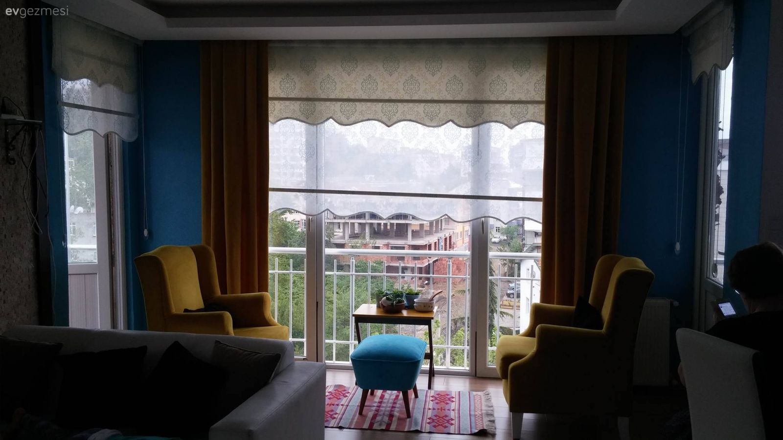 Berjer, Salon, Sarı