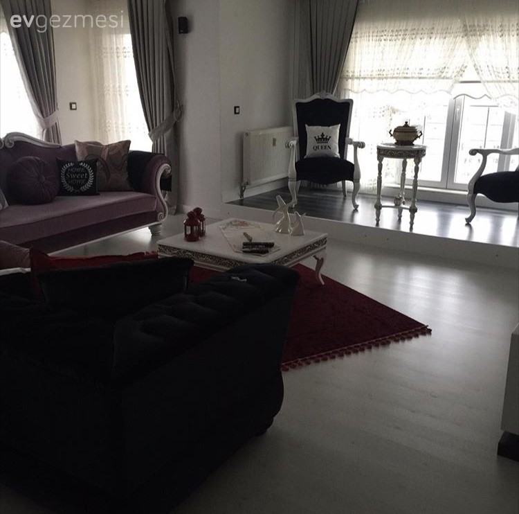 Berjer, Fon perde, Halı, Kırmızı, Mor, Salon, Perde, Beyaz parke