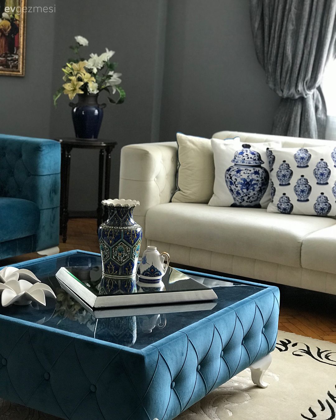 Bu Evde Uyumlu Renkler Şık Mobilyalarla Buluşuyor!